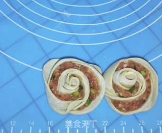 玫瑰鲜肉煎饺的做法步骤：10