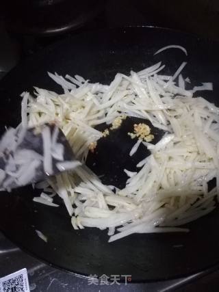 西红柿炒莲藕的做法步骤：6