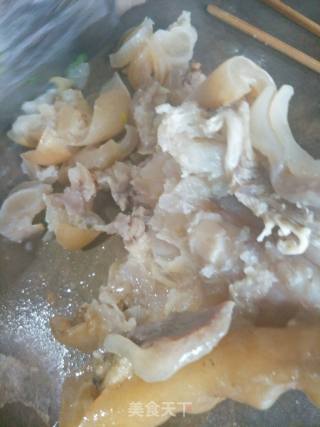 香焖牛筋煲的做法步骤：1
