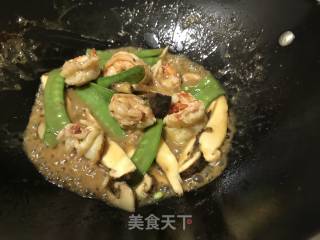荷兰豆松茸炒虾仁的做法步骤：8