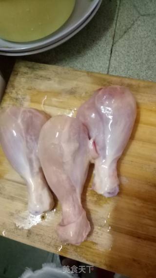 番茄土豆鸡腿的做法步骤：1