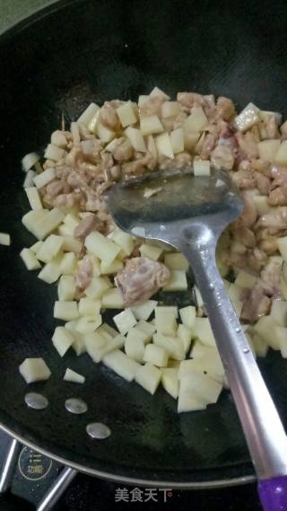 番茄土豆鸡腿的做法步骤：9