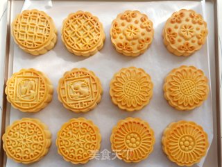 金沙奶黄月饼的做法步骤：19