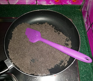 黑芝麻桑葚酥烧饼的做法步骤：2