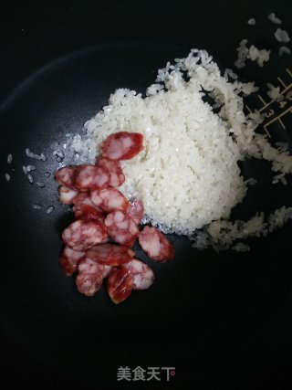 腊肠多多饭的做法步骤：4