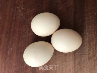 糖醋荷包蛋的做法步骤：1