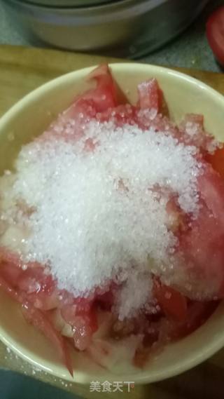 糖拌西红柿的做法步骤：3