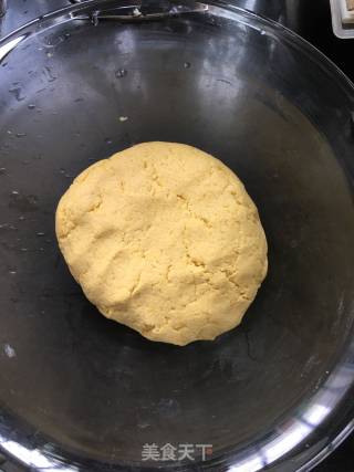 奶香枣窝头的做法步骤：2