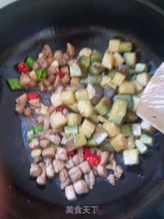 肉炒茄丁的做法步骤：10