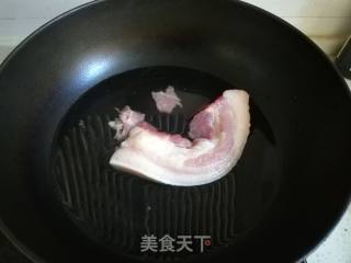 鲜莲子烧肉的做法步骤：3