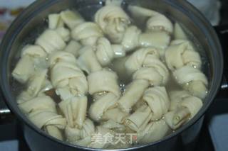 百叶结蹄髈汤的做法步骤：3