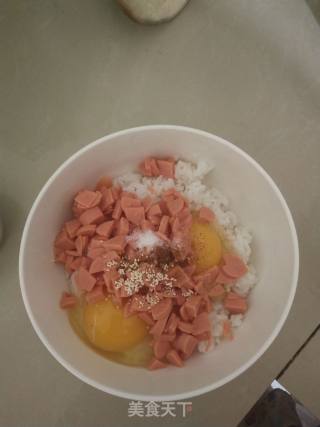 米饭鸡蛋饼的做法步骤：2