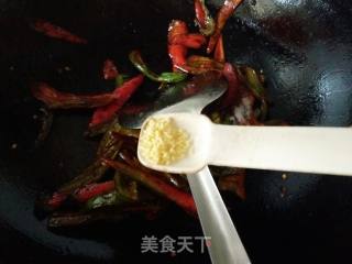 炒红椒片的做法步骤：8