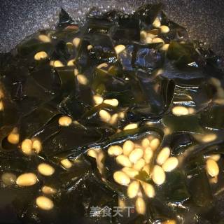海带焖黄豆的做法步骤：4