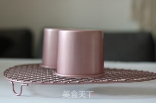 红糖桂圆戚风蛋糕的做法步骤：12