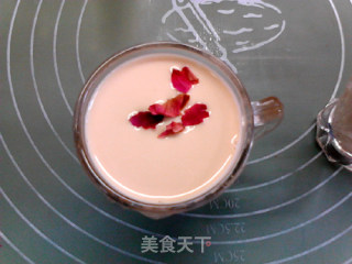 玫瑰奶茶的做法步骤：13