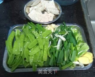 荷兰豆炒肉条的做法步骤：3