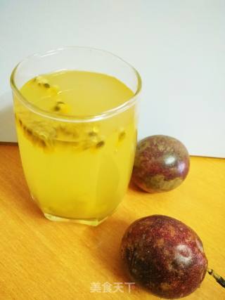 蜂蜜百香果饮品的做法步骤：4