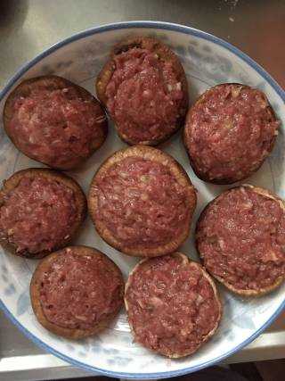 浇汁香菇酿肉的做法步骤：5