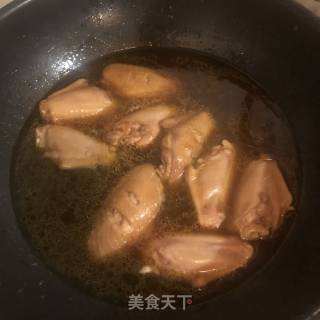 红烧鸡翅中的做法步骤：4