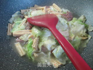 腐竹腊鸭腿煮包心菜的做法步骤：9