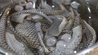芥辣凉拌鱼皮的做法步骤：4