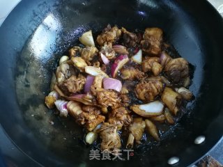 三杯鸡的做法步骤：9