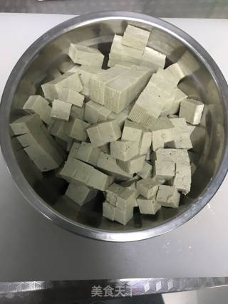 泡菜肉末豆腐的做法步骤：2