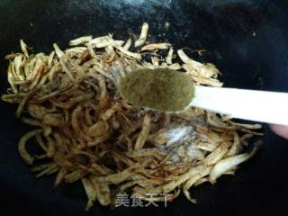 孜然鸡丝的做法步骤：11