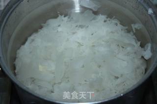 百合紫薯银耳羹的做法步骤：4