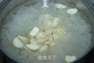 百合紫薯银耳羹的做法步骤：5