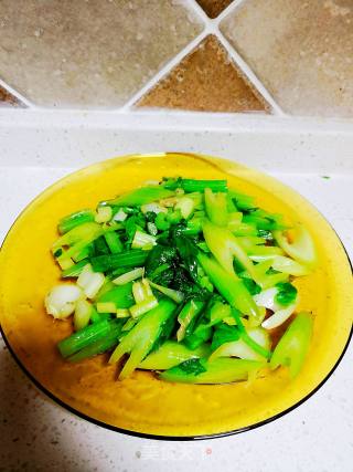 素炒芹菜的做法步骤：5