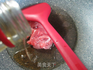 肉丝炒青椒的做法步骤：3