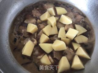 鸡翅炖土豆的做法步骤：7