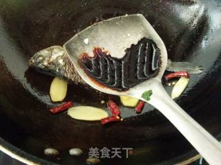 鲫鱼炖豆腐的做法步骤：6
