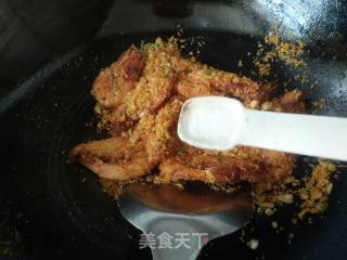 炒虾的做法步骤：11