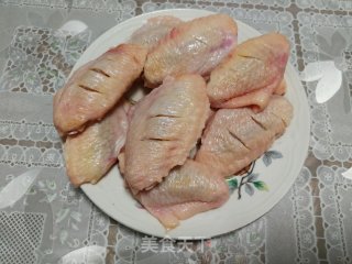 香煎鸡中翅的做法步骤：2
