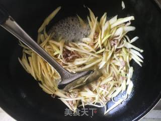 肉丝炒茭白的做法步骤：7