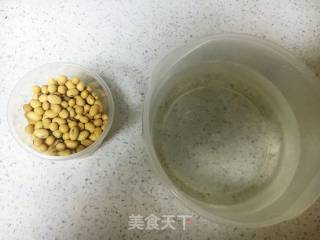 现磨豆浆的做法步骤：1