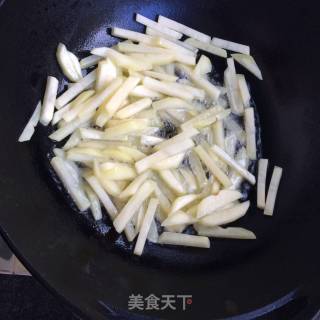 孜然土豆条的做法步骤：4