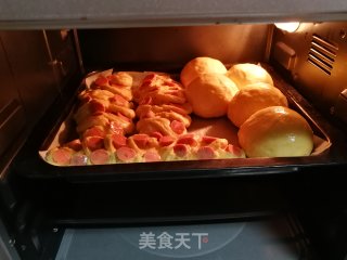 南瓜热狗面包的做法步骤：13