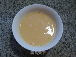 香干韭菜芽炒鸭蛋的做法步骤：2