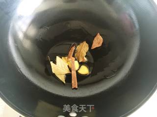 黄焖鸡的做法步骤：4