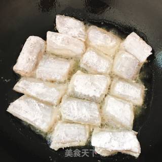 家常红烧带鱼的做法步骤：4