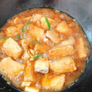 家常红烧带鱼的做法步骤：7