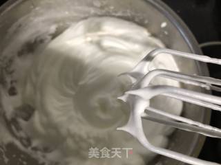 巧克力奶油蛋糕卷的做法步骤：6