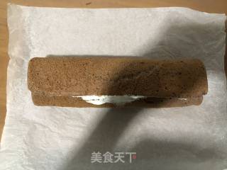 巧克力奶油蛋糕卷的做法步骤：15