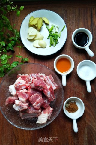 豆豉排骨煲仔饭的做法步骤：1
