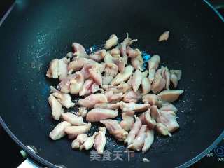 黑椒杏鲍菇炒鸡柳的做法步骤：6