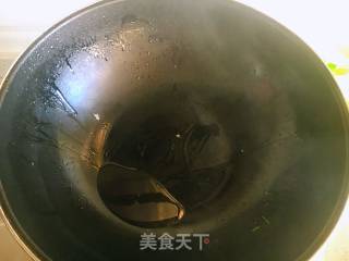 绿豆芽炒韭菜的做法步骤：3